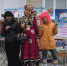Передвижная детская библиотека побывала на фестивале в Териберке - Комитет по культуре и искусству