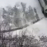 Мусорный бак врезался в микроавтобус в Кировске [видео] - SeverPost.ru