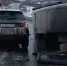 В лежащую маршрутку врезался Land Rover - SeverPost.ru