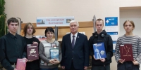 Уважаемые земляки, проект "Историческая гостиная" продолжает свою работу. По приглашению сотрудников Мурманского морского рыбопромышленного колледжа имени И.И. Месяцева ФГАОУ ВО «МАУ» провел очередное заседание со студентами - Областная дума