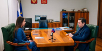 Губернатор Андрей Чибис провел рабочую встречу с главой комитета госфинконтроля Екатериной Вигандт - Мурманский вестник