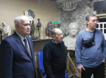 Мы - жители города-героя Мурманска очень бережно относимся к увековечению памяти о своих замечательных земляках