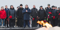 «День защитника Отечества стал поистине всенародным праздником. Сегодня мы говорим особые слова благодарности, вспоминая все поколения защитников Родины»: глава региона Андрей Чибис принял участие в торжественном митинге в честь 23 февраля - Правительство Мурманской области