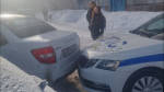 В Апатитах автомобиль ДПС стукнул Lada