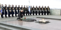 Владимир Путин возложил цветы к Вечному огню у мурманского Алёши - ИА Nord-News.Ru