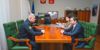 Чибис встретился с новым главой судебных приставов Мурманской области - Мурманский вестник