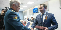 Губернатор Андрей Чибис встретился с участниками автопробега «Города-герои – города Героев» - Мурманский вестник