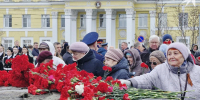 В Мурманске в рамках Вахты памяти возложили цветы к памятнику Анатолию Бредову - КП Мурманск