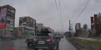 Из-за аварии в Мурманске людей из троллейбусов пересаживают в автобусы [видео] - SeverPost.ru