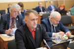 Депутат Мурманской областной Думы Александр Клементьев сообщил о рассмотрении обращения по скидкам на лекарства в Ковдоре