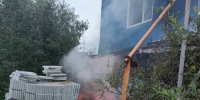 В Коле тушили возгорание на открытой площадке частной территории - Мурманский вестник