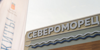 Андрей Чибис дал старт первому заплыву в новом бассейне, построенном по поручению Президента России Владимира Путина - Правительство Мурманской области