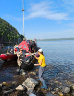 Морская уборка Севморсубботника избавила Кольский залив от 300 кг пластикового мусора