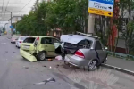 В ночной аварии понадобилась помощь мурманских спасателей