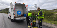 Cпециалисты проверяют качество асфальта на дороге в Териберку - ИА B-Port.Com