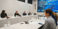 Андрей Чибис и директор фонда Мельниченко оценили новые арт-объекты Мурманска - Мурманский вестник