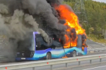 На автодороге Мурманск - Североморск загорелся рейсовый автобус № 106