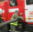 Трое спасателей потушили пожар в Ковдозере - SeverPost.ru