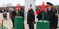 В Долине Славы почтили память защитников Заполярья - Областная дума