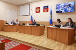 В Думе состоялись рабочие встречи Губернатора области Андрея Чибиса с депутатами фракций регионального парламента