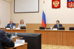 В Думе состоялись рабочие встречи Губернатора области Андрея Чибиса с депутатами фракций регионального парламента