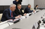 В Думе состоялись рабочие встречи Губернатора области Андрея Чибиса с депутатами фракций регионального парламента