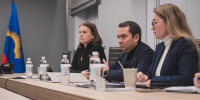 Андрей Чибис провел рабочую встречу с руководством АО «Ситиматик», где акцентировал внимание на качестве работы в новогодние праздники - Правительство Мурманской области