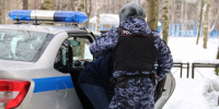Сотрудники Росгвардии задержали мужчину за хищение алкогольной продукции в мурманском гипермаркете - Росгвардия