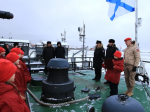 На борту малого противолодочного корабля «Онега» школьники вступили в ряды «Юнармии»
