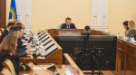 Андрей Чибис: единовременные выплаты работникам бюджетной сферы должны быть доведены до конца 2025 года