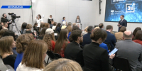 4,5 часа. Андрей Чибис провел ежегодную пресс-конференцию - Телекомпания ТВ-21