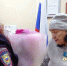 Мурманские полицейские вручили паспорт пенсионерке из Казахстана, обратившейся на прямую линию к Владимиру Путину - Мурманский вестник