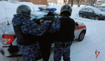 В Мурманске росгвардейцы пресекли дебош на автозаправочной станции и задержали агрессивного местного жителя