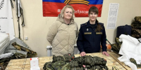 Сотрудники мурманской ИК-17 передали гуманитарную помощь участникам СВО - УФСИН
