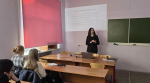 Сегодня Жулева Полина, руководитель социально-просветительского проекта "Острое перо", реализуемого под эгидой Уполномоченного по правам человека в Мурманской области, провела интерактивную лекцию "Сетевой этикет" для студентов Колледжа ФГАОУ ВО «МАУ»