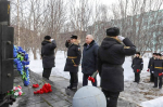 Сергей Дубовой поздравил моряков-подводников