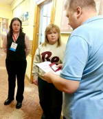 Медаль «За отвагу» в Североморске вручили вдове погибшего на СВО героя