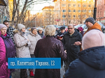 Мурманчане жалуются на неудовлетворительное состояние кровли МКД, слабый напор воды в квартирах