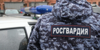 Росгвардейцы задержали дебошира из Архангельска, разбившего стеклянные двери торгового центра в Мурманске - Росгвардия