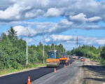 В Оленегорске по программе «На Севере — жить!» завершаются дорожные работы на ул. Южной