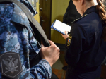 Помогли судебные приставы: в Ленинском районе Мурманска управляющая компания провела ремонт подъезда дома