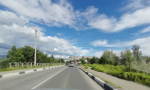 Иномарка протаранила дорожный знак в Заполярье: есть пострадавшие