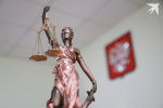 Управляющую компанию в Ковдоре обязали выплатить уборщику подъездов 150 тысяч рублей